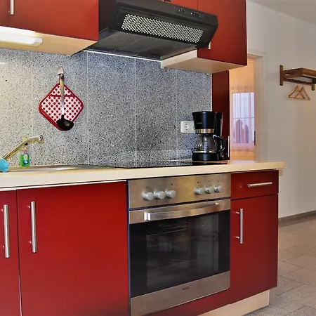 - Direkt Am Wasser Apartment *