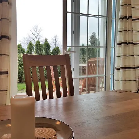 - Direkt Am Wasser Apartment *